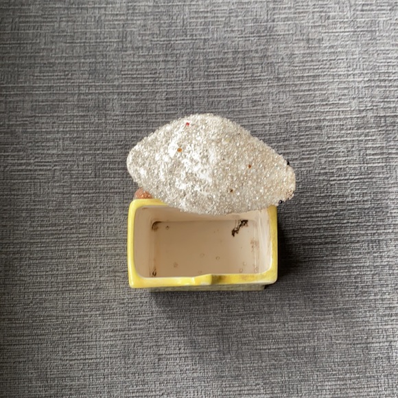 Vtg Grantcrest sugar coated small dog planter - Picture 3 of 11